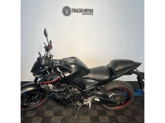 YAMAHA MT-03 ABS YAMAHA MT-03 ABS